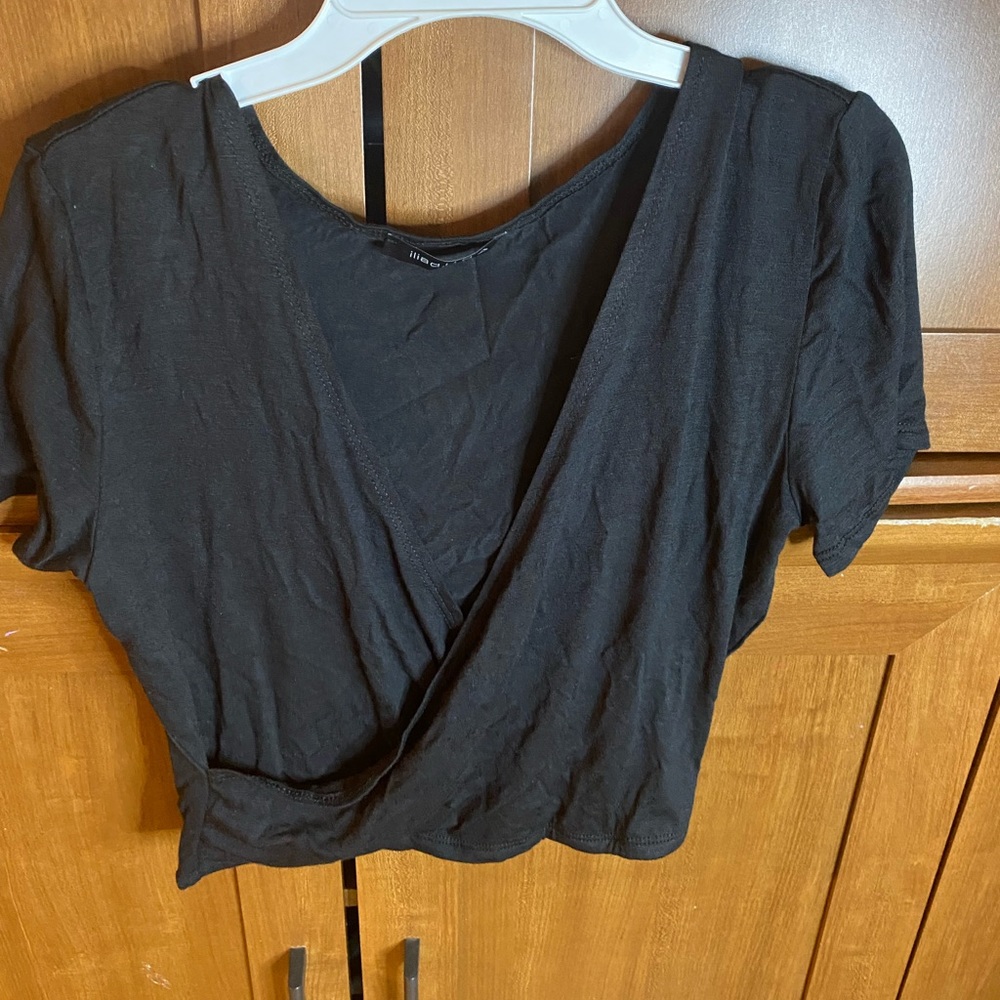 black crop top